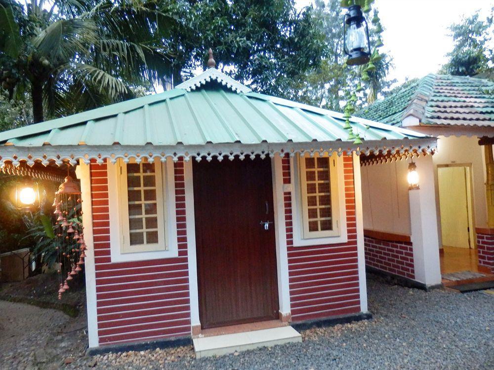 Green Garden Cottage Thekkady Exteriör bild